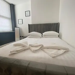  Apartment Luxevibe