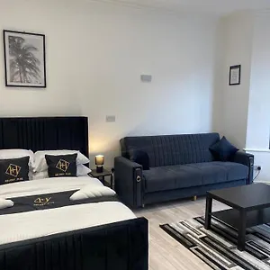  Apartment - Palatine Road